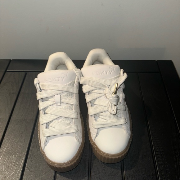 Fenty Beauty Puma Sneakers in White and Tan Size 6.5 - Picture 1 of 6